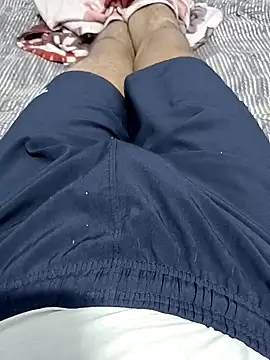 Snapshot of Babyucum4me chatting on December 3, 4:50 pm Babyucum4me online show from December 3, 4:50 pm