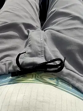 Snapshot of Babyucum4me chatting on December 26, 2:27 pm Babyucum4me online show from December 26, 2:27 pm