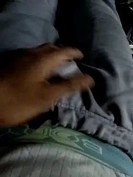 Snapshot of Babyucum4me chatting on December 27, 2:58 am Babyucum4me online show from December 27, 2:58 am