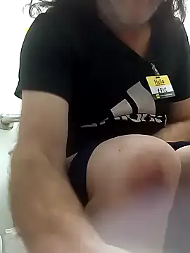 Valarie83 online show from April 27, 9:53 pm