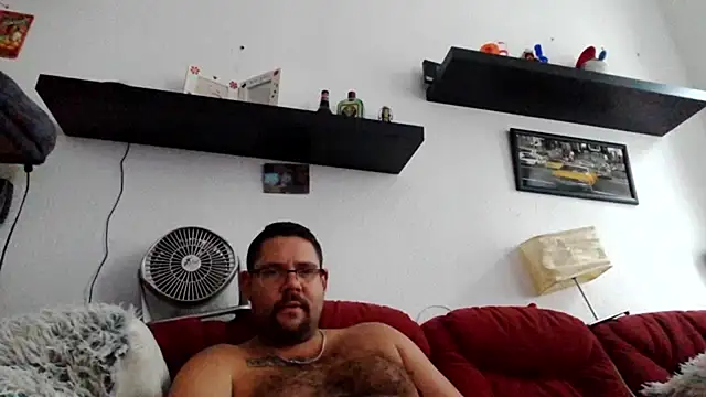 Snapshot of sexykevin17cm chatting on September 25, 2:05 pm sexykevin17cm online show from September 25, 2:05 pm