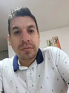 Nano198301 online show from August 6, 4:13 pm