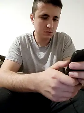 MrNoBoDy000 online show from December 15, 6:32 am