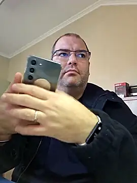 Andrew1900529 online show from November 7, 9:01 am