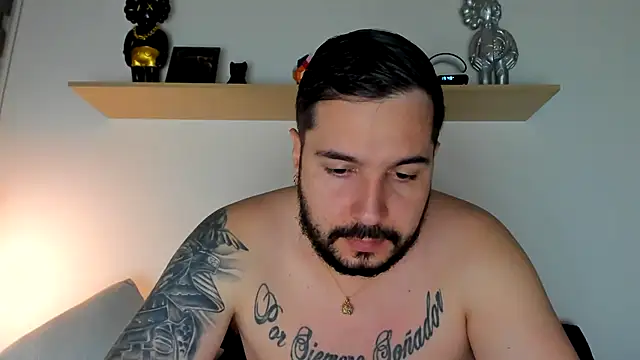 camilo restrepo21 online show from January 8, 12:49 am