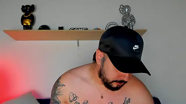 camilo restrepo21 online show from December 4, 1:58 am