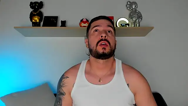 camilo restrepo21 online show from December 31, 12:43 am