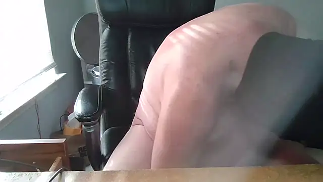 Snapshot of CBTluver chatting on February 23, 8:31 pm CBTluver online show from February 23, 8:31 pm