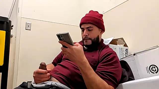 gardy8585 online show from December 2, 9:23 am