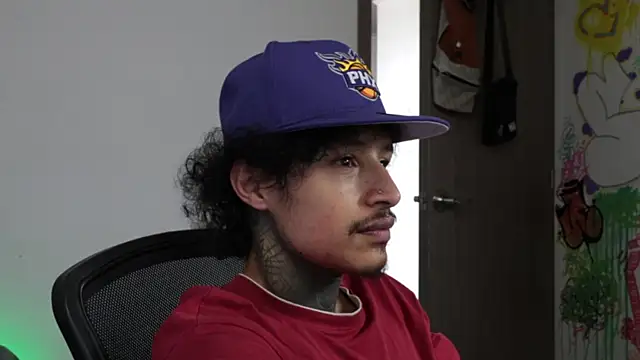 trieone online show from April 3, 2:25 pm