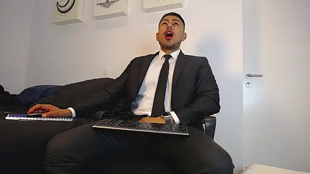 WillSandler online show from March 23, 6:36 pm