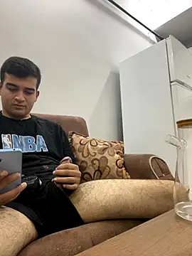 Snapshot of Ffhdr chatting on October 6, 4:22 pm Ffhdr online show from October 6, 4:22 pm