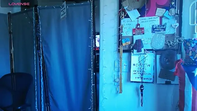 Snapshot of mycock2474u chatting on February 1, 5:58 pm mycock2474u online show from February 1, 5:58 pm