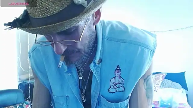 Snapshot of mycock2474u chatting on February 6, 11:15 pm mycock2474u online show from February 6, 11:15 pm