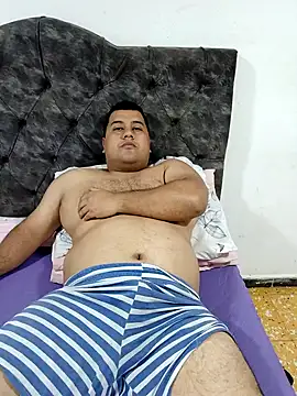 santi hothot online show from October 8, 5:23 am