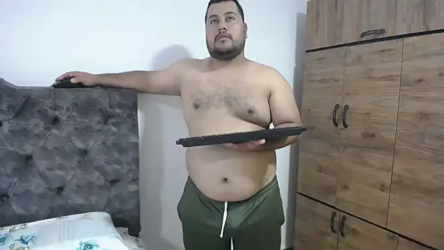 santi hothot online show from September 12, 7:36 pm