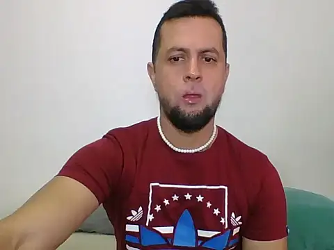 TRIISTAN KING10 online show from July 23, 3:42 pm