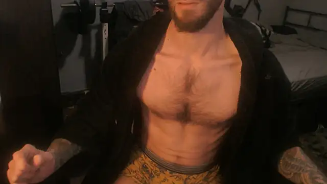 SexxxyLouis online show from April 6, 7:53 am