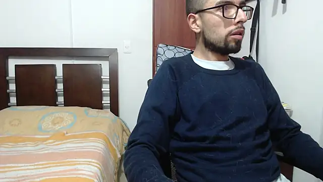 fvckolombianguyy online show from March 13, 1:21 am