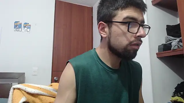 fvckolombianguyy online show from February 25, 3:49 pm