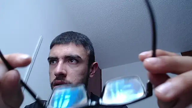 fvckolombianguyy online show from February 8, 4:57 pm