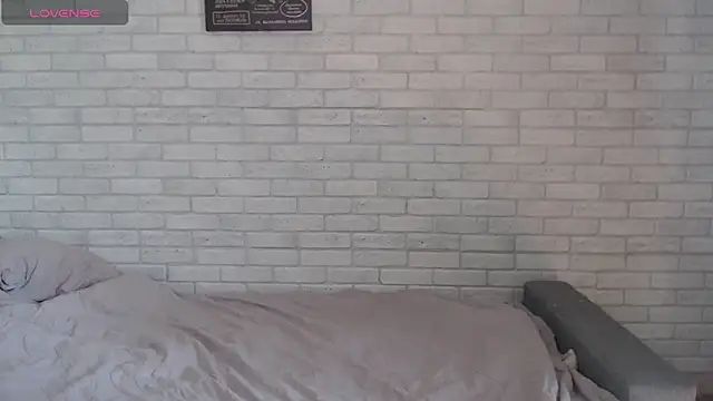 Alexxx horny online show from July 29, 7:40 am