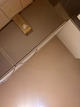 Snapshot of NiceHunter89 chatting on February 2, 9:45 pm NiceHunter89 online show from February 2, 9:45 pm