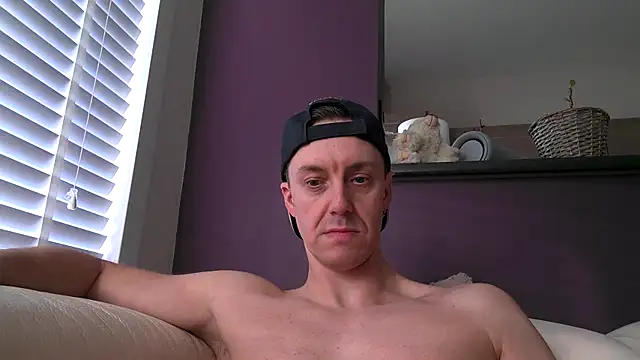 ploki2180 online show from March 2, 3:31 pm