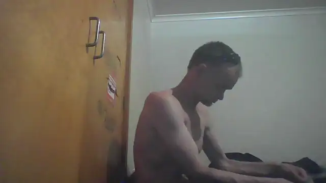 TooFknHorny1 online show from December 31, 8:15 am