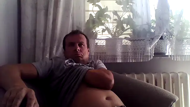 grzes19763 online show from July 28, 8:44 am