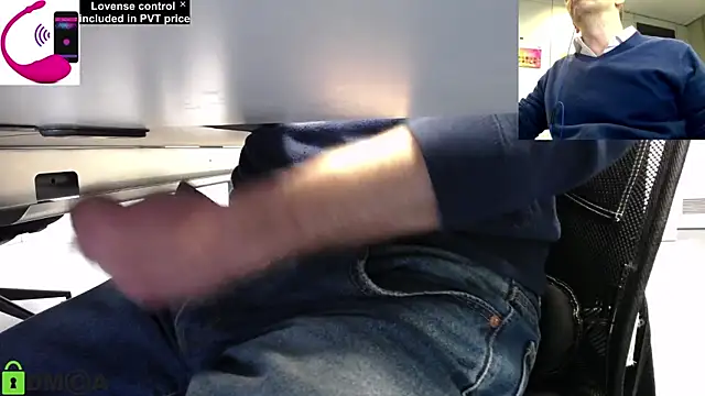 Snapshot of pliko chatting on March 21, 8:39 am pliko online show from March 21, 8:39 am