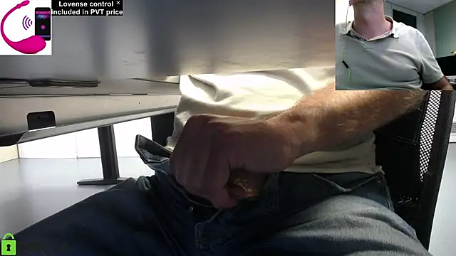 Snapshot of pliko chatting on September 10, 1:54 pm pliko online show from September 10, 1:54 pm