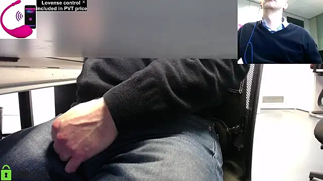 Snapshot of pliko chatting on February 28, 8:53 am pliko online show from February 28, 8:53 am