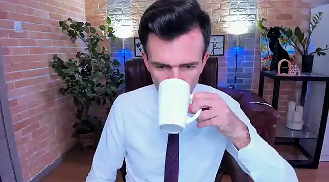 SteveTiger online show from March 12, 8:51 am