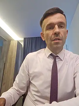 SteveTiger online show from September 25, 2:05 pm