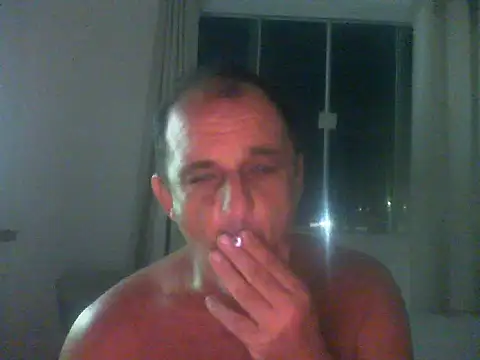 ConradinhoBR50 online show from April 5, 9:44 pm