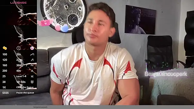 BenjaminCooperk online show from October 14, 9:16 am