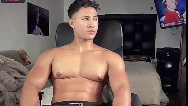 BenjaminCooperk online show from September 22, 7:35 pm