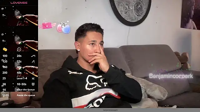 BenjaminCooperk online show from October 7, 4:49 am