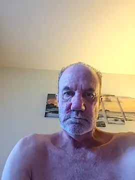 popperricki online show from December 5, 11:34 pm