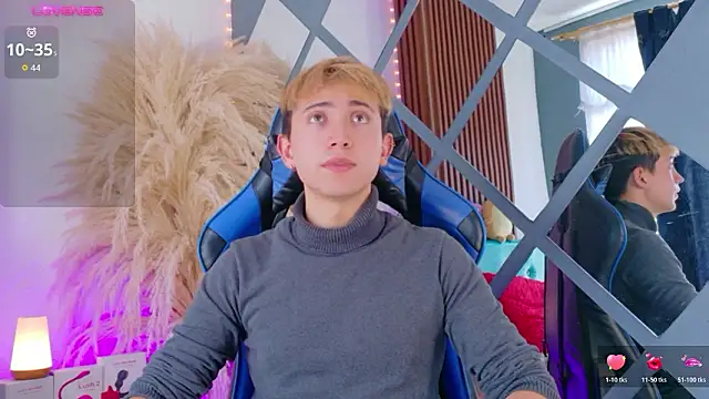 Chris Bennett online show from February 9, 4:55 pm