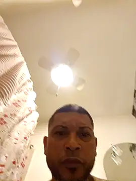 tropikboy online show from November 24, 9:32 am