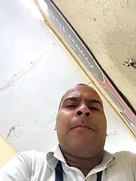 Vickyrajput009 online show from April 17, 4:26 am