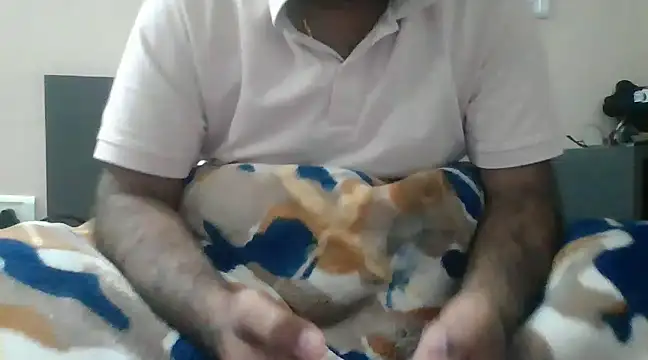 coolrocky346 online show from December 31, 2:14 pm