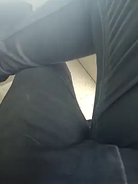 coolrocky346 online show from February 13, 8:38 am