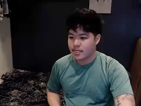 Snapshot of ASIANken911 chatting on October 22, 6:32 pm ASIANken911 online show from October 22, 6:32 pm