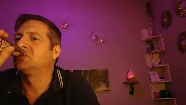 Snapshot of matrikes1 chatting on January 12, 7:53 pm matrikes1 online show from January 12, 7:53 pm