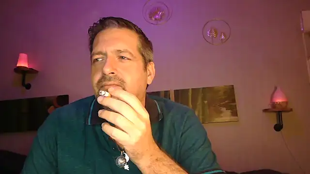 Snapshot of matrikes1 chatting on December 29, 6:16 pm matrikes1 online show from December 29, 6:16 pm