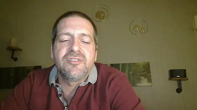 Snapshot of matrikes1 chatting on February 25, 7:14 pm matrikes1 online show from February 25, 7:14 pm