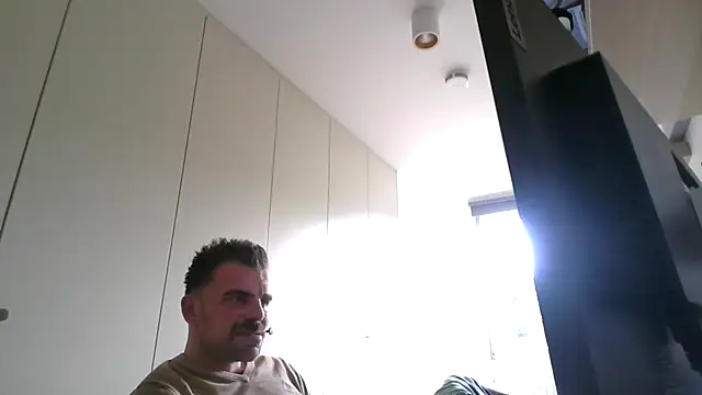 Snapshot of mrbigballs chatting on October 2, 1:48 pm mrbigballs online show from October 2, 1:48 pm